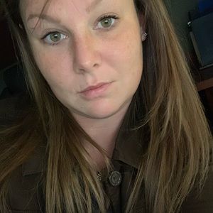 Meet your Posher, Hailey